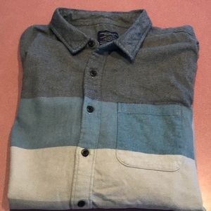 American Eagle. Soft button down shirt.